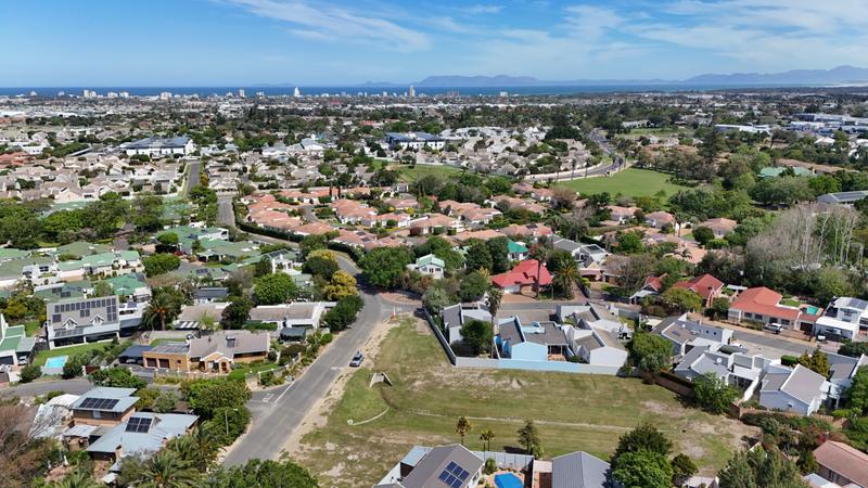4 Bedroom Property for Sale in Somerset West Western Cape